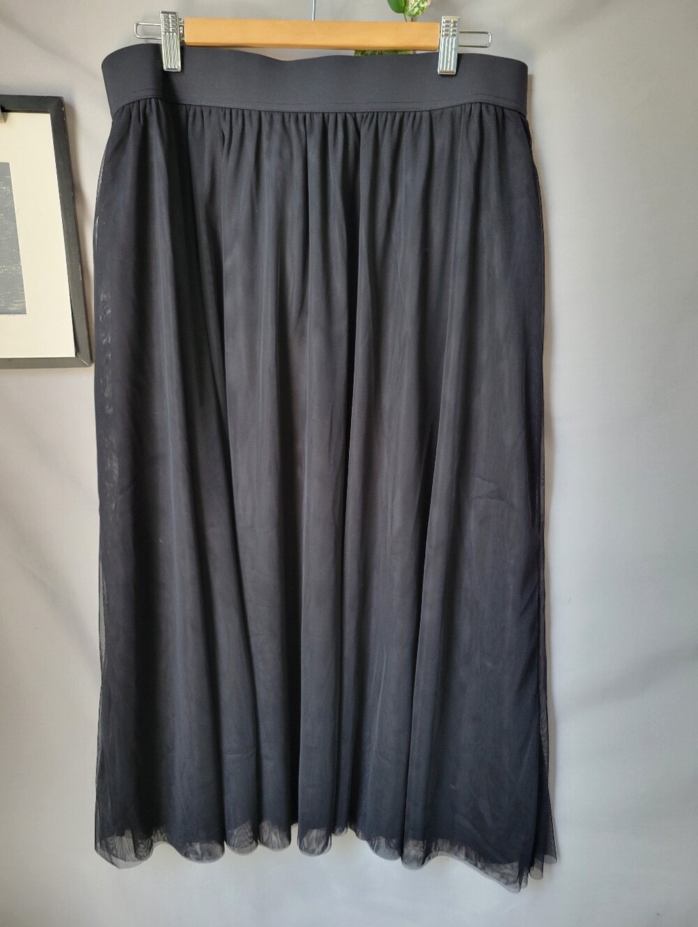 Boden Black Midi Skirt - Picture 2 of 12